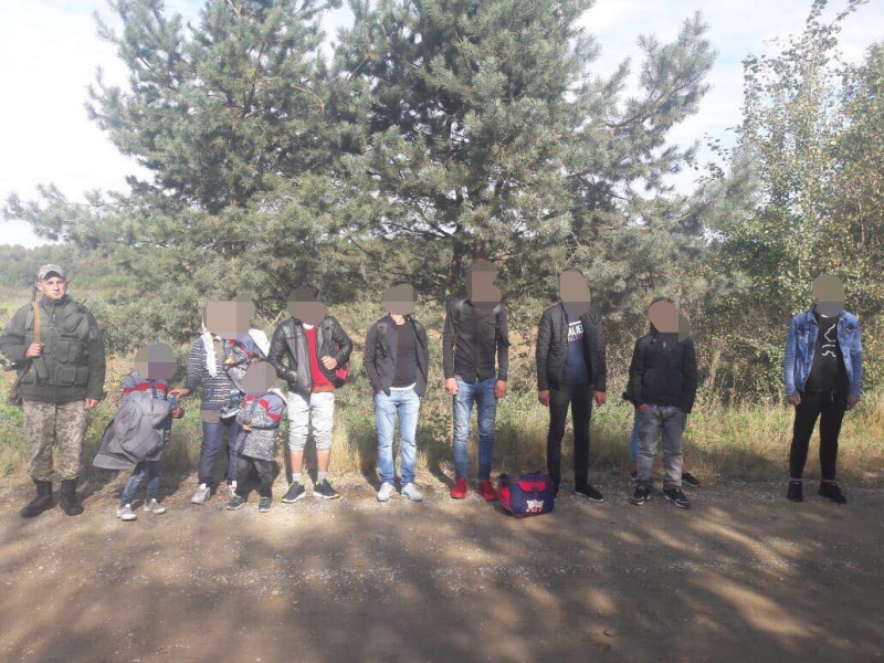 Во Львовской обл. задержали 11 нелегалов из Турции
