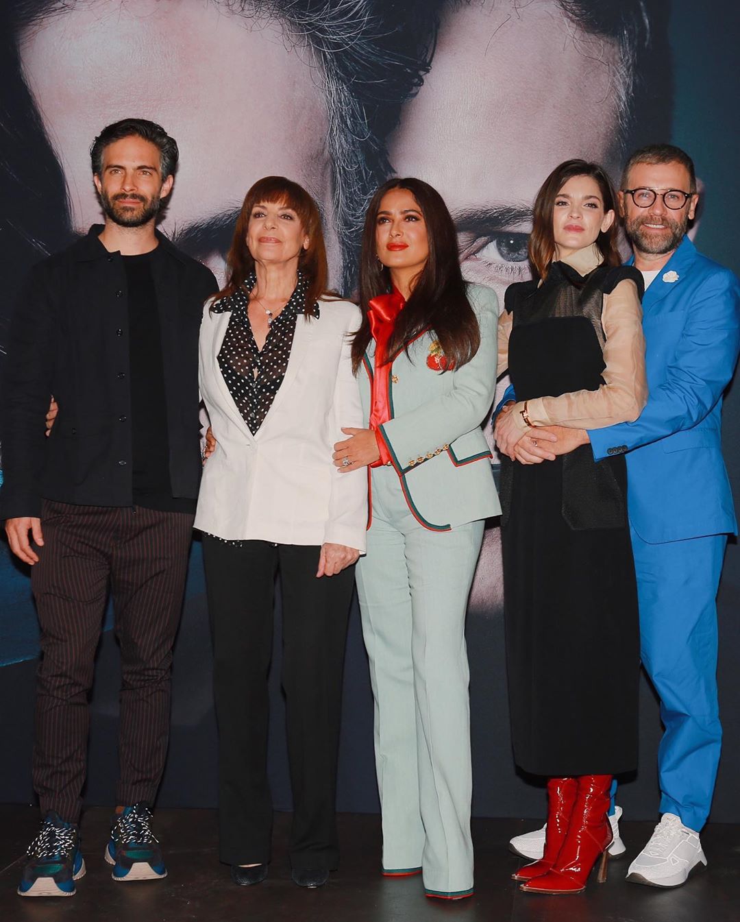 Не надивитися! 53-річна Сальма Хайєк вразила молодістю і стрункістю