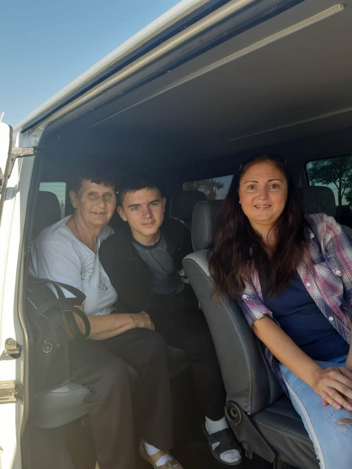 Спасибо сынок, что выжил: Сенцов наконец-то встретился с мамой (видео)