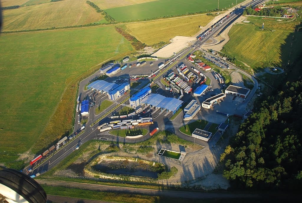 На польському кордоні затримали екс-дружину Князєва з великою сумою: подробиці