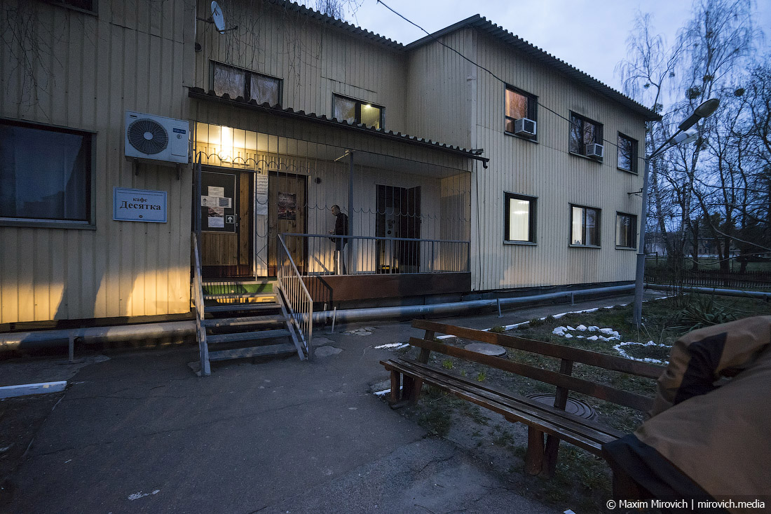 Життя в зоні відчуження: відомий блогер показав нічні фото Чорнобиля