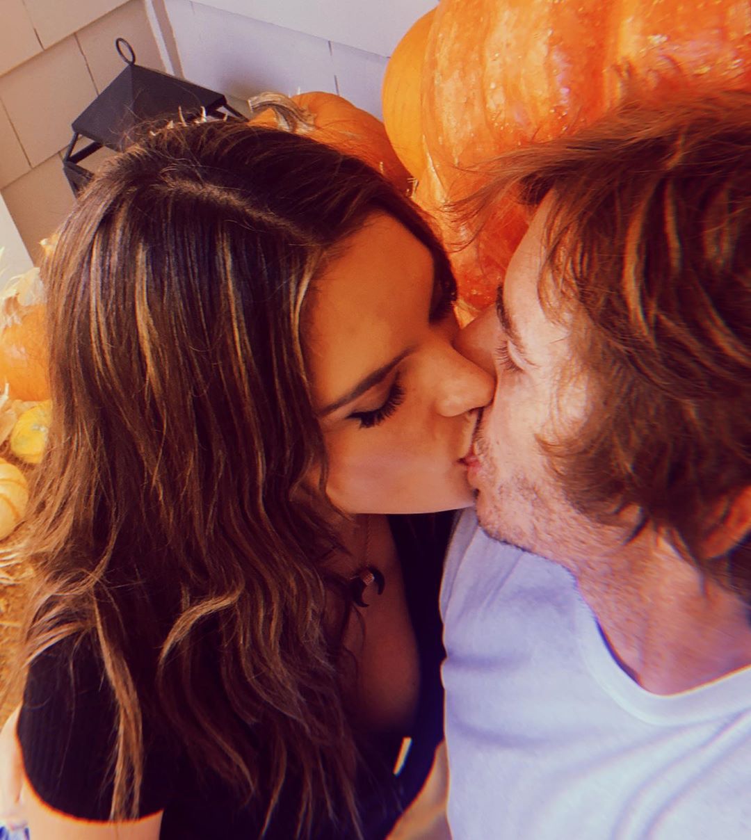 Ідеальна пара: Алессандра Амбросіо показала рідкісні романтичні кадри з коханим