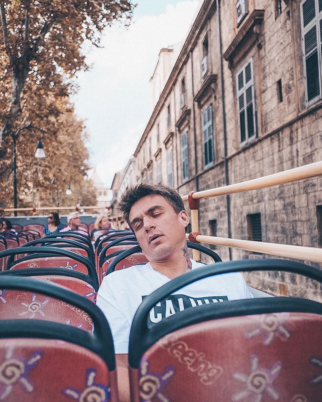 Тодоренко підловила Топалова за незвичним заняттям на екскурсії по Палеромо