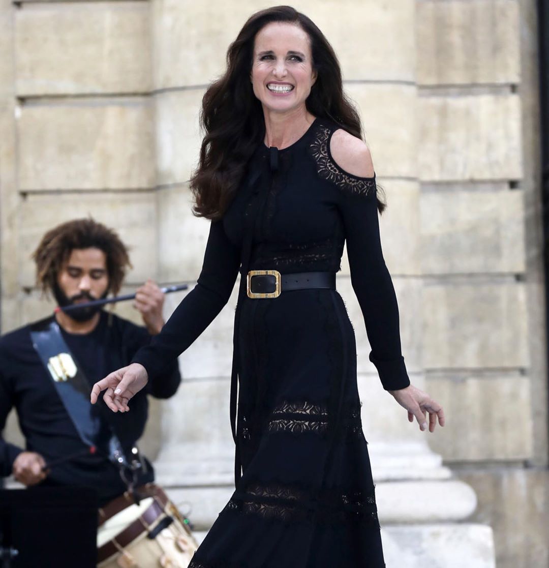 Український дизайнер блищить на подіумі з Айшварією Рай, Енді Макдауелл і Євою Лонгорією