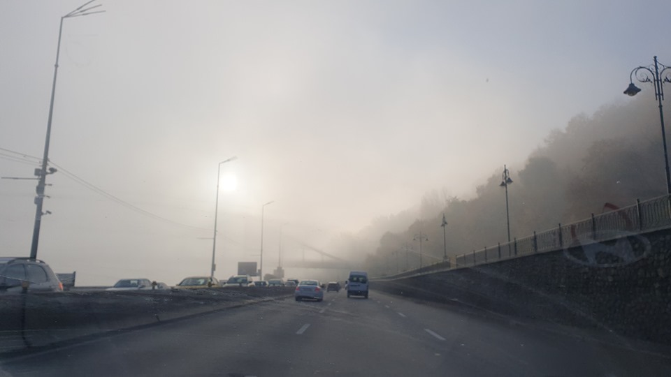 Україну накрило сильним туманом: в аеропортах навіть скасовують рейси