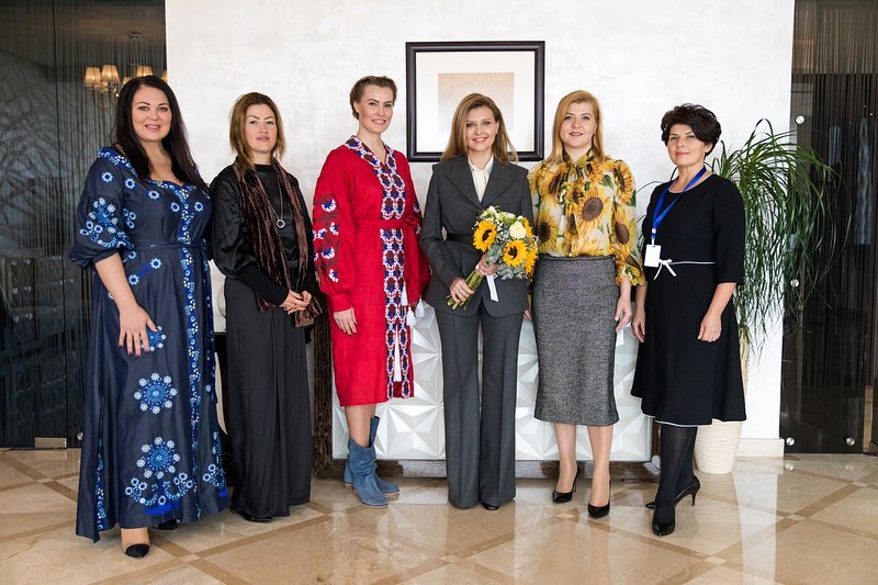 Идеально для офиса: Елена Зеленская появилась в новом эффектном образе