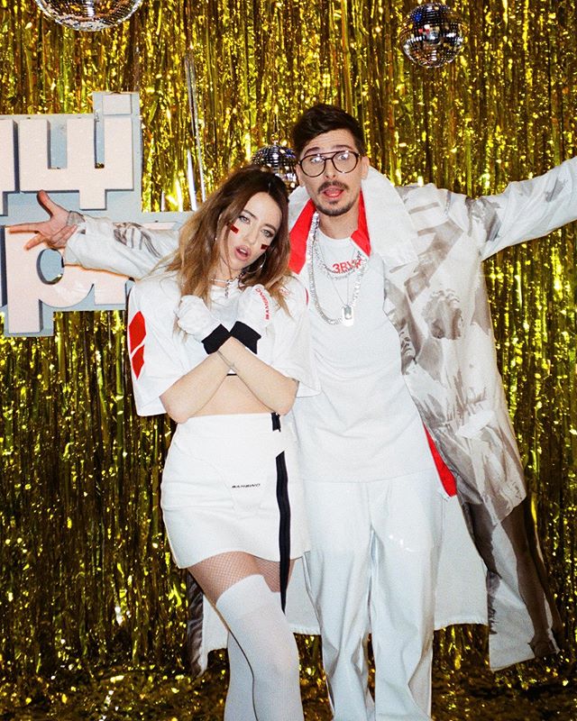 В чулках и экстра-мини: дерзкая Дорофеева засветила идеальный пресс и длинные ножки