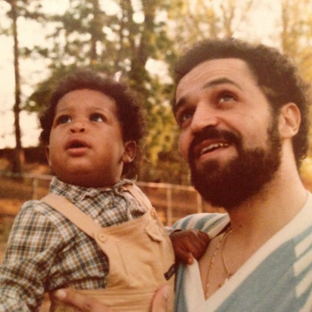 Дуже мило! Ешлі Грем опублікувала фото свого темношкірого малюка