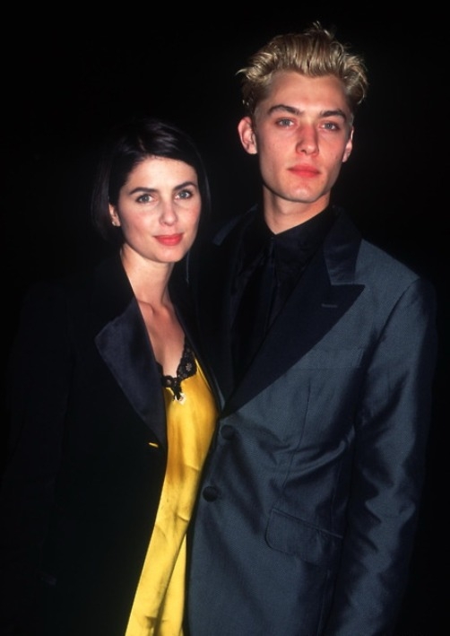 "Молодому папе" 46: самые скандальные романы Джуда Лоу