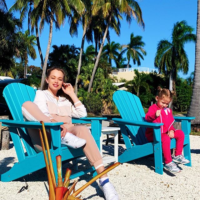 Яна Соломко растрогала признанием об испытаниях и милым фото с дочкой из Майами