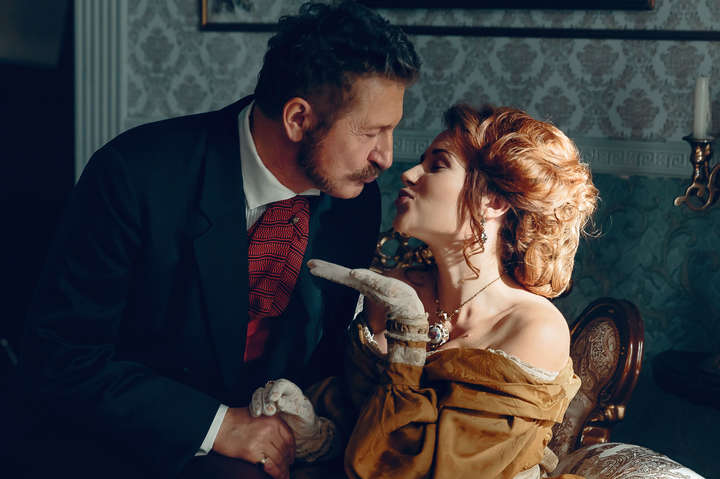 Кріпосна: 13 і 14 серії 1 сезону дивитися онлайн