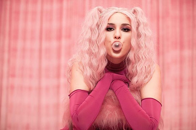 Латексна Барбі: MARUV збентежила радикальною зміною іміджу