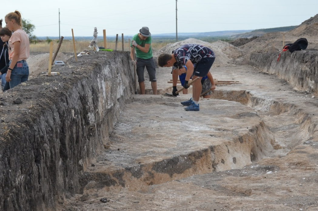 Під Луганськом знайшли сакральне коло у скіфському кургані: захищало живих від душ померлих