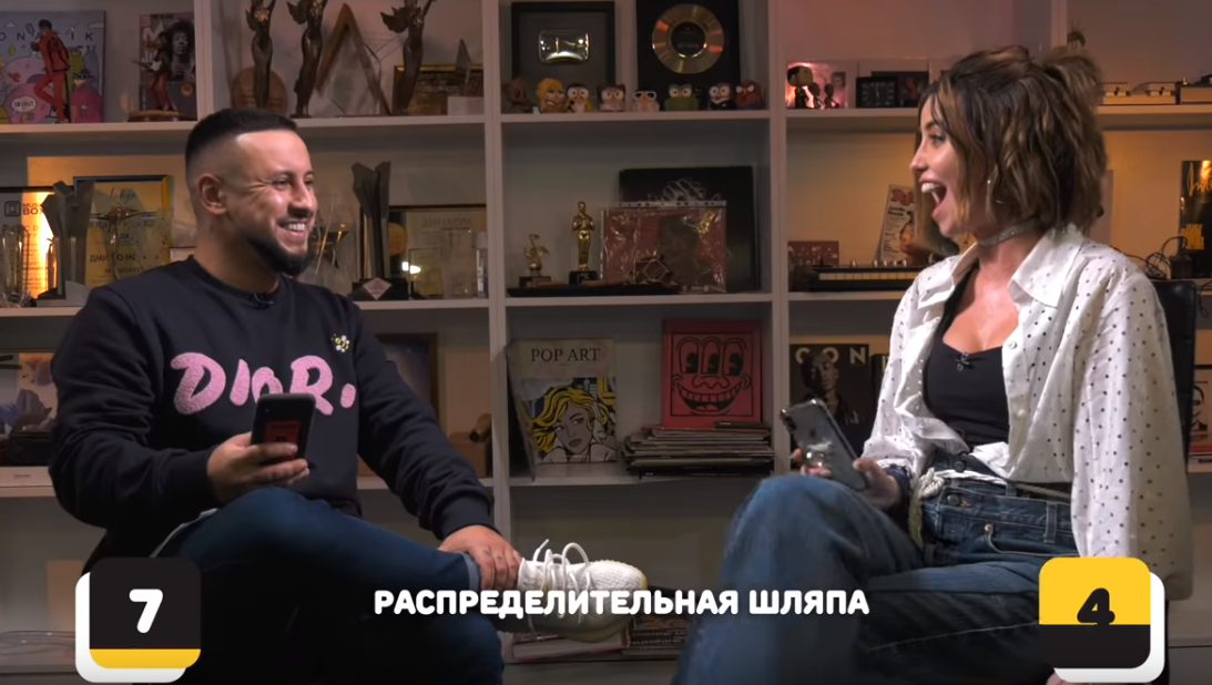 Кастинг в "ВИА Гру" и Полякова в цирке: MONATIK и Дорофеева обменялись "плохими шутками"