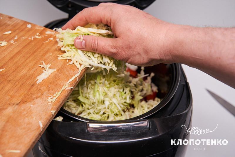 Вкусно, как у мамы: Клопотенко раскрыл секрет приготовления борща в мультиварке