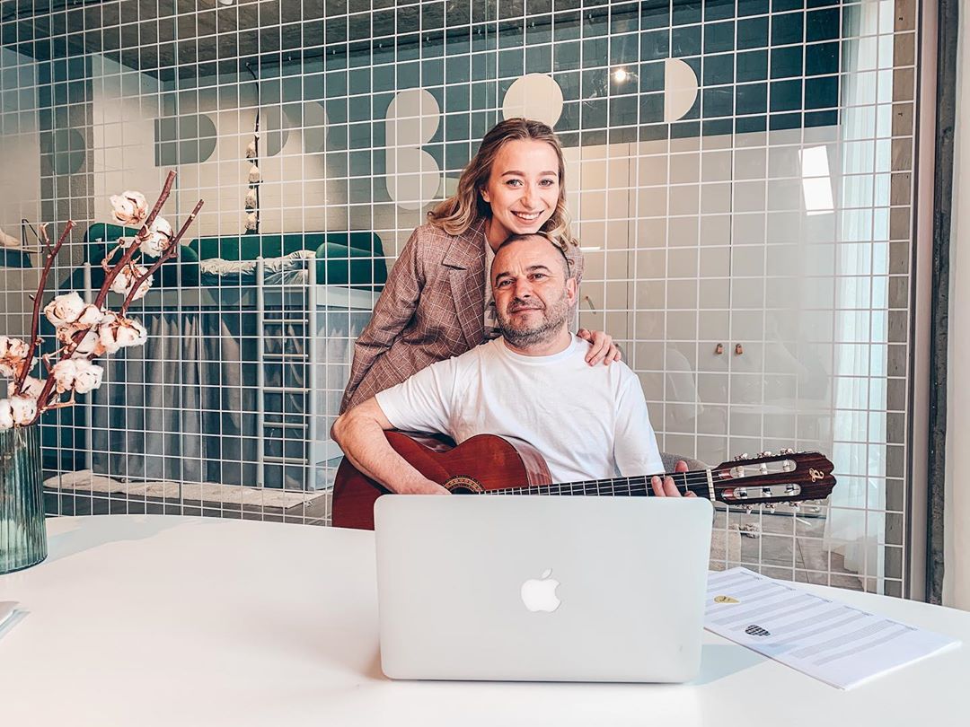 Будет не в Киеве: молодая невеста Виктора Павлика рассекретила подробности свадьбы