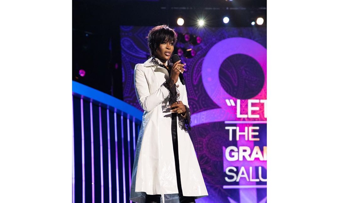 В кожаном комбинезоне и на шпильках: 49-летняя Наоми Кэмпбелл восхитила идеальной фигурой в стильном образе