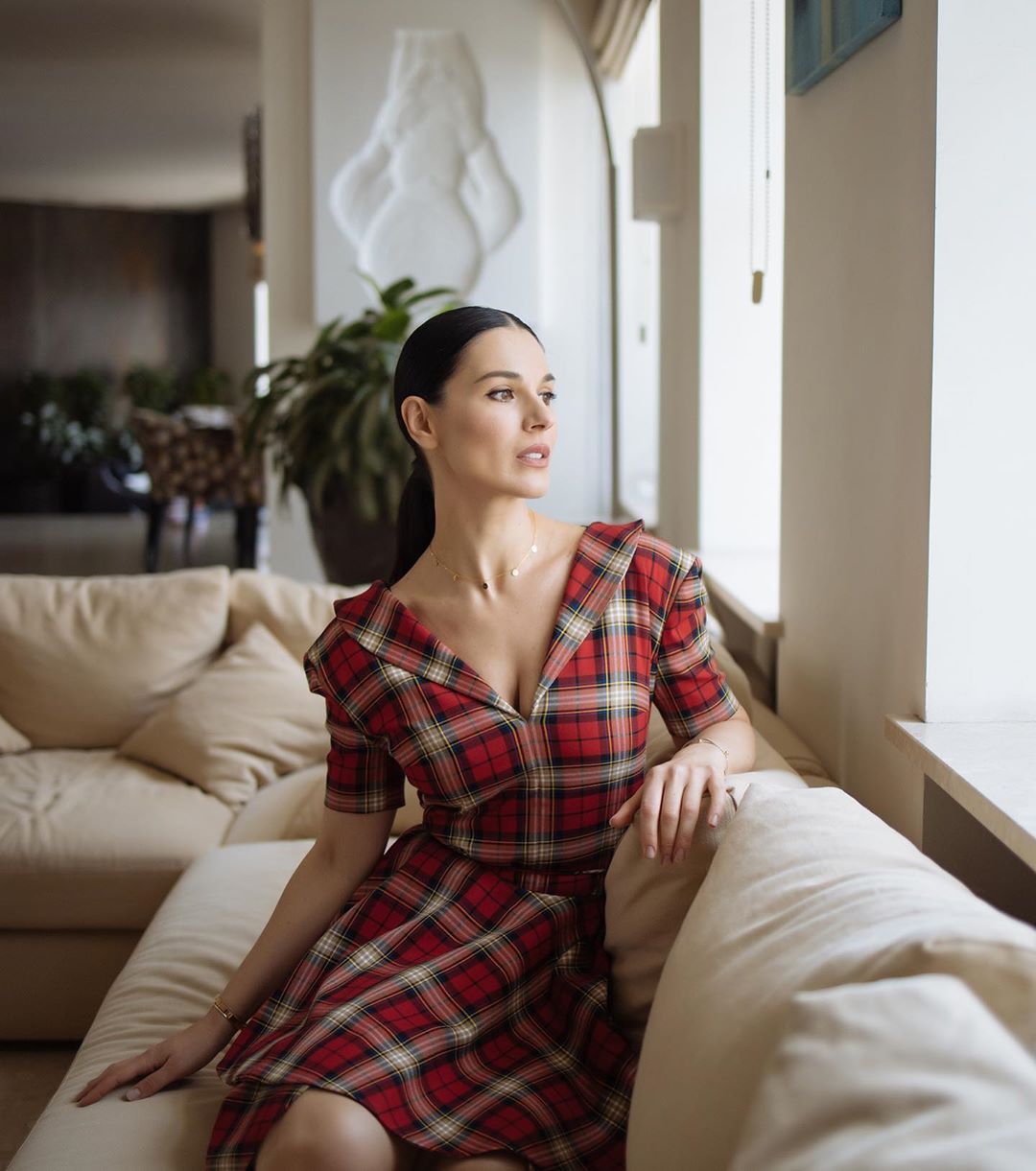 Сама жіночність! Маша Єфросиніна в ефектній сукні розповіла про свій режим і ставлення до моди