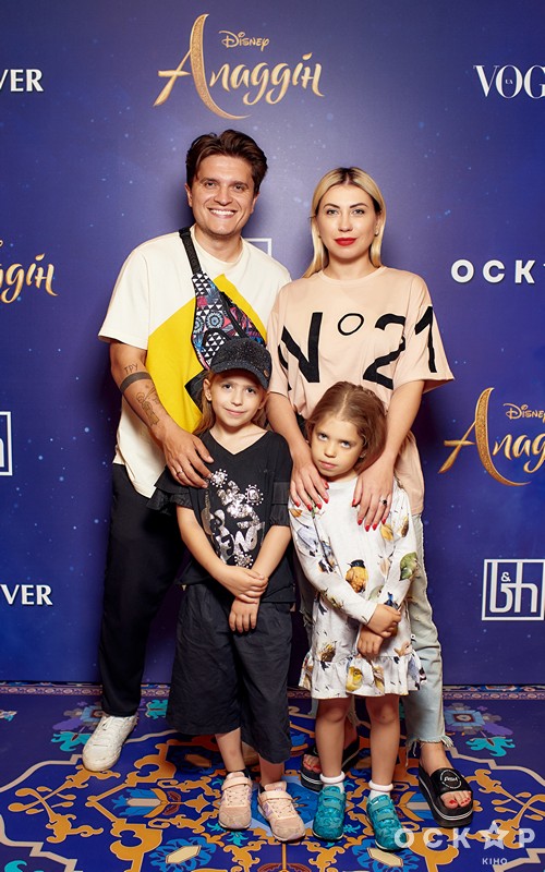 Ведучий Анатолій Анатоліч з сім'єю