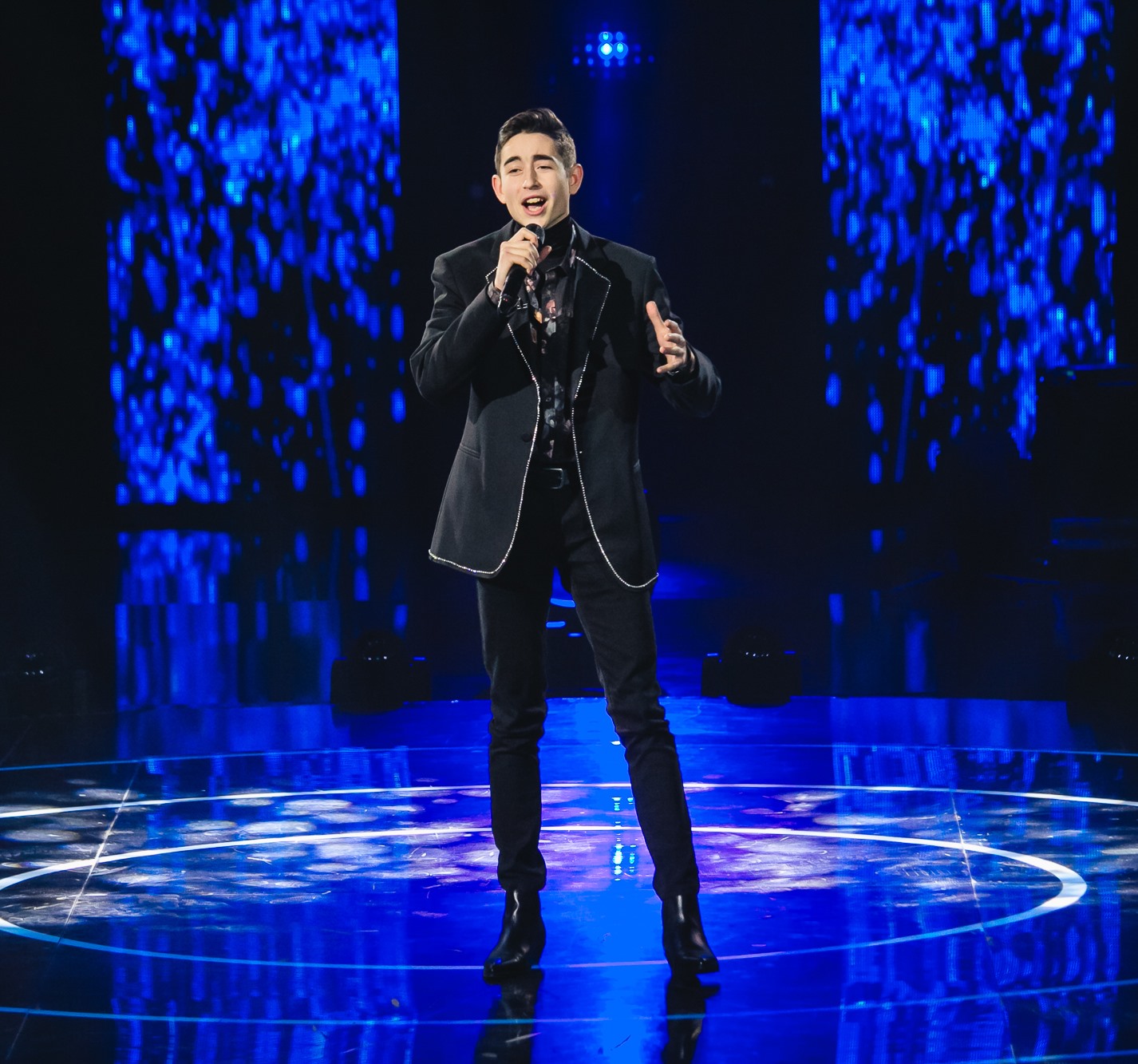 Голос страны 2020: кто прошел на прямые эфиры, а кто вылетел с проекта