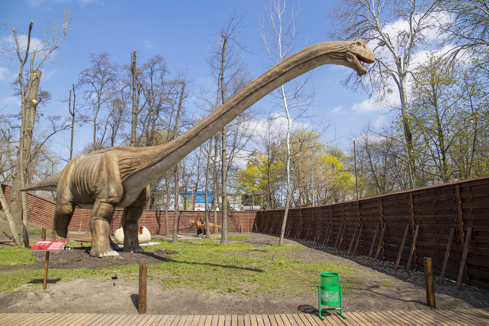 В Киеве появится самый большой парк с динозаврами в Украине: названа дата открытия