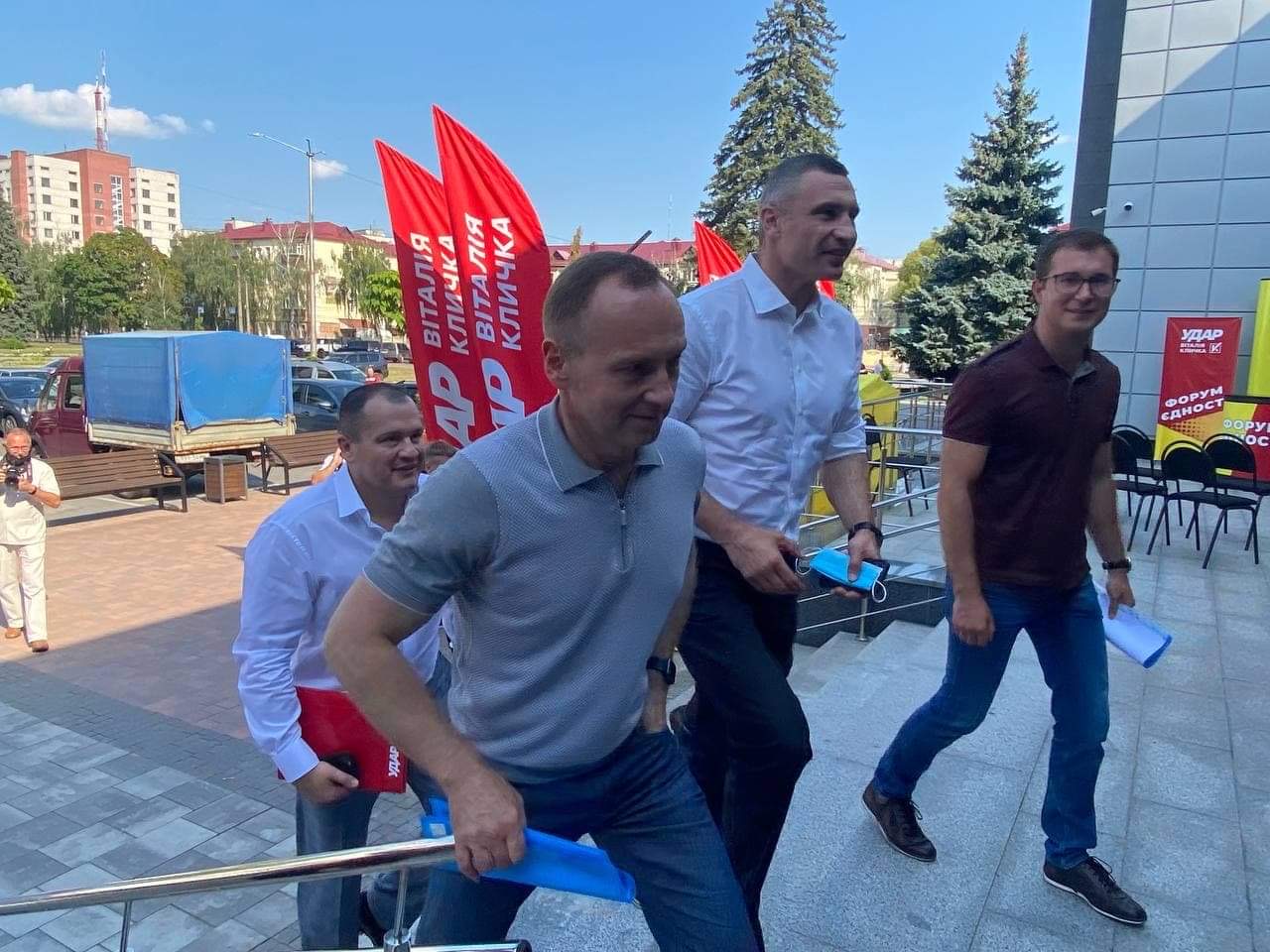 Мер Чернігова і його політсила підуть на вибори до Ради від партії Кличка