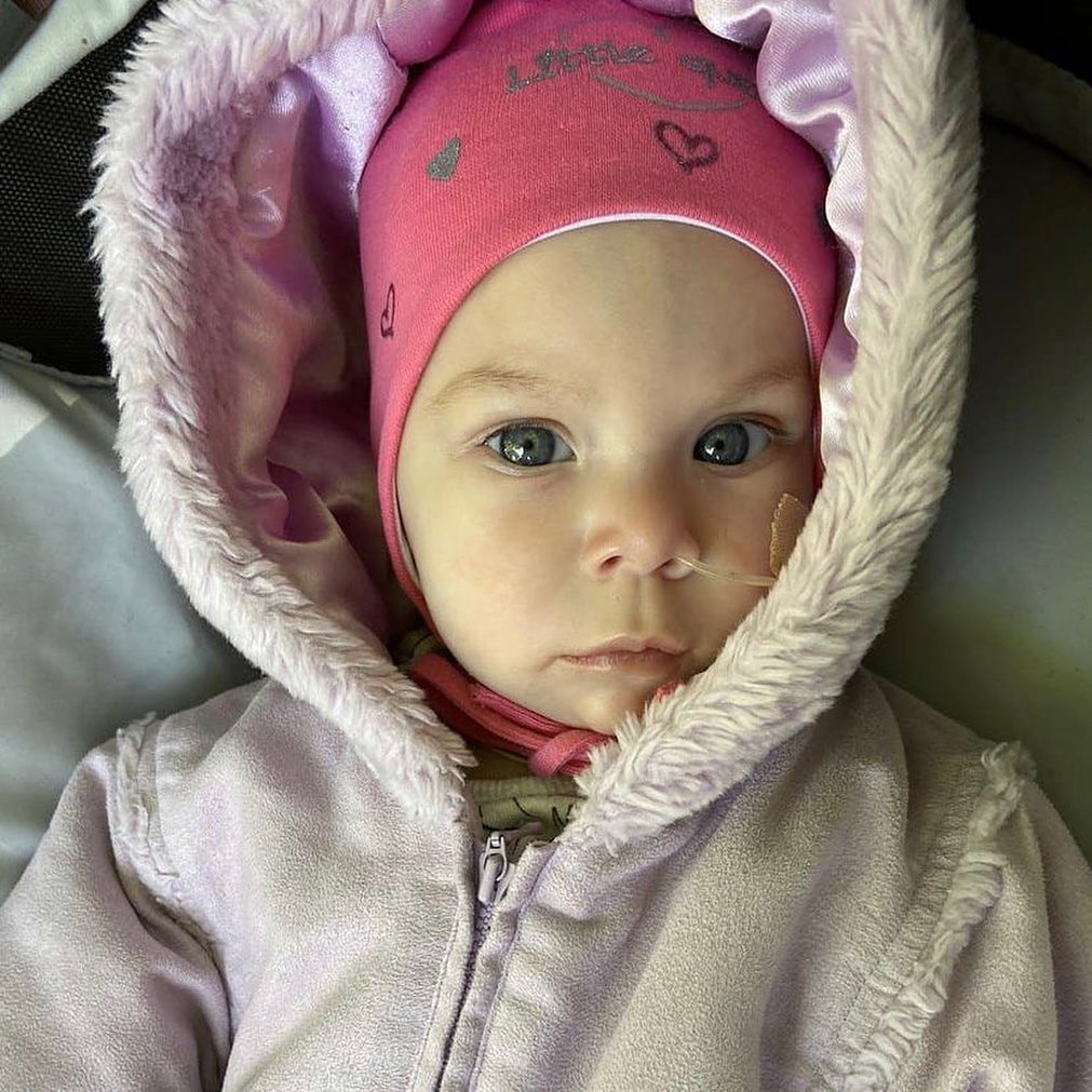 Зірки благають допомогти врятувати маленьку Алісу - дочку захисника України