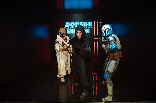 Імперський штурмовик, Рей та інші – на прем’єрі фільму "Зоряні війни: Скайвокер. Сходження"