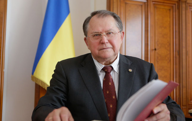 Новини України за 10-12 червня: санкції РФ будуть продовжені, а суддям у відставці відновили доплати