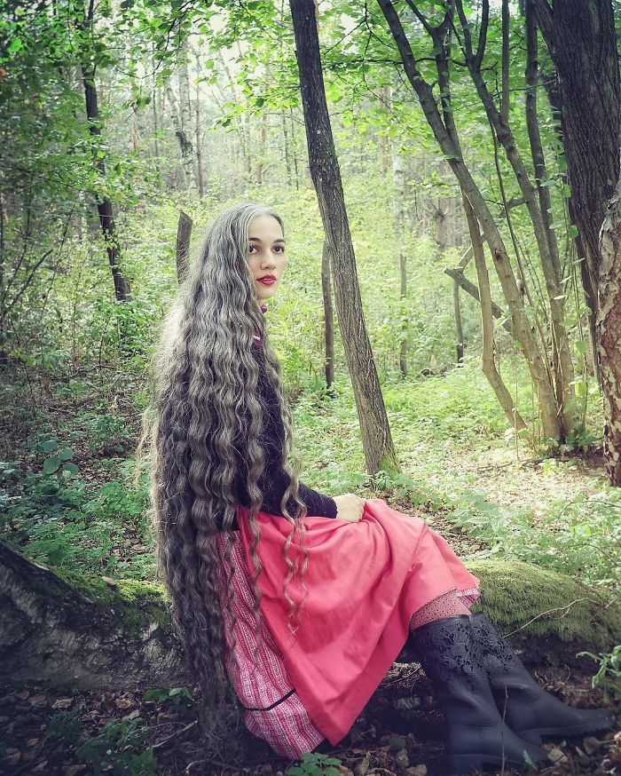 Сивина - це красиво: жінки з усього світу приєднуються до незвичайного тренду