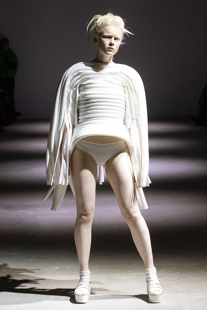 Тріумф тілесності і уроки анатомії у фантастичній колекції DZHUS FW19-20