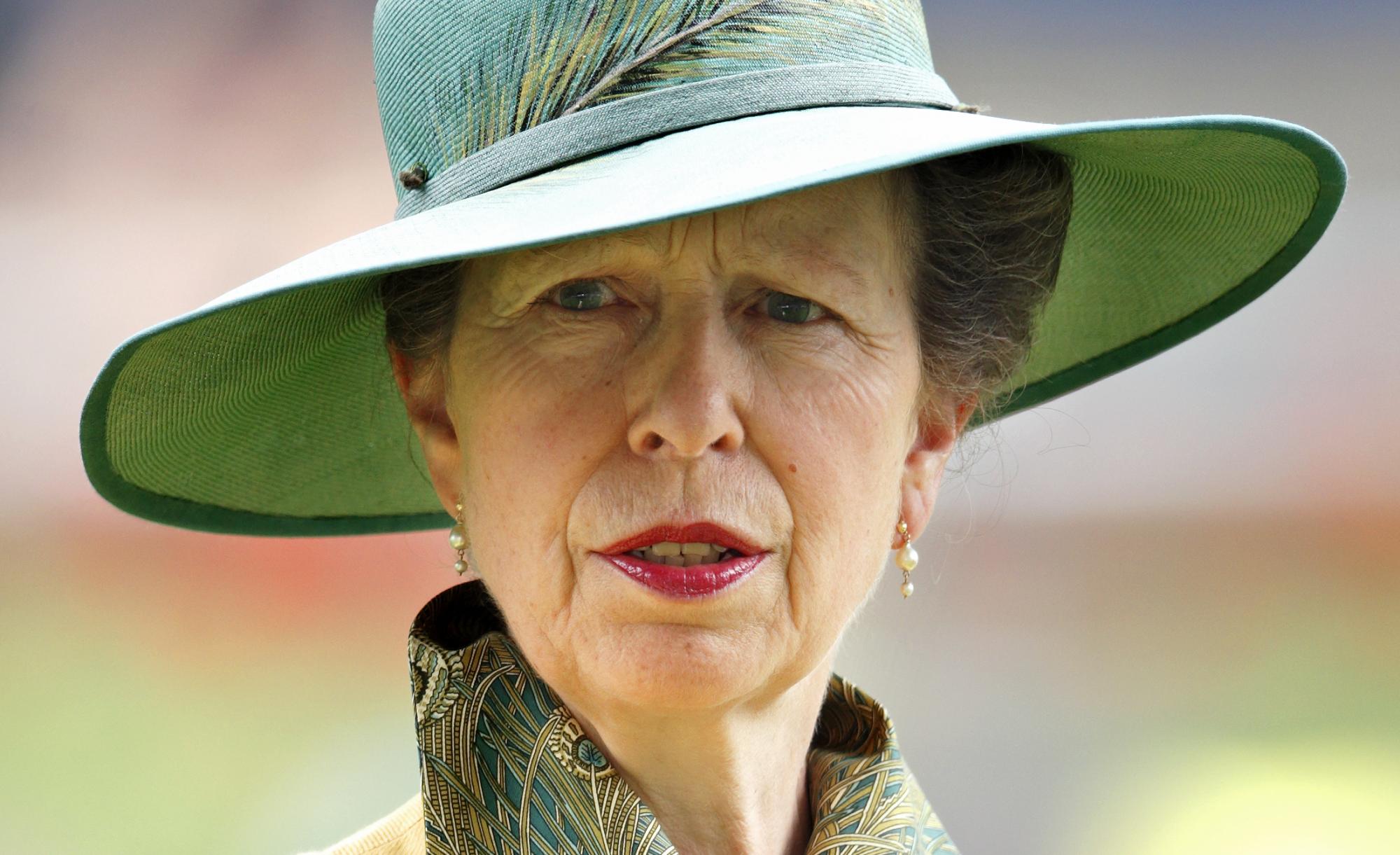 Названо имя члена королевской семьи, которого Меган Маркл обвинила в расизме