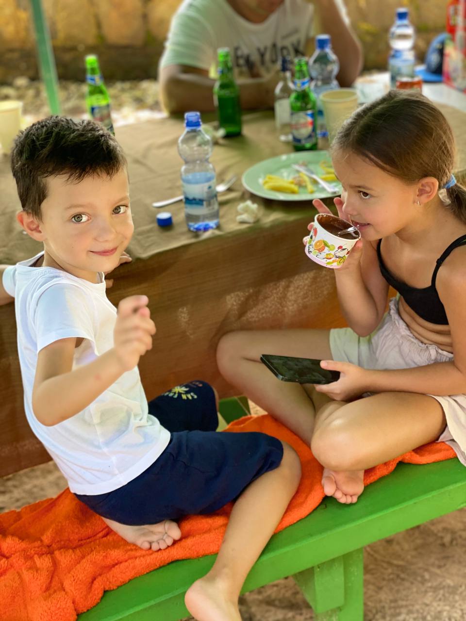 Бути мамою - важливо і круто: популярна ведуча розкрила головні правила виховання дітей