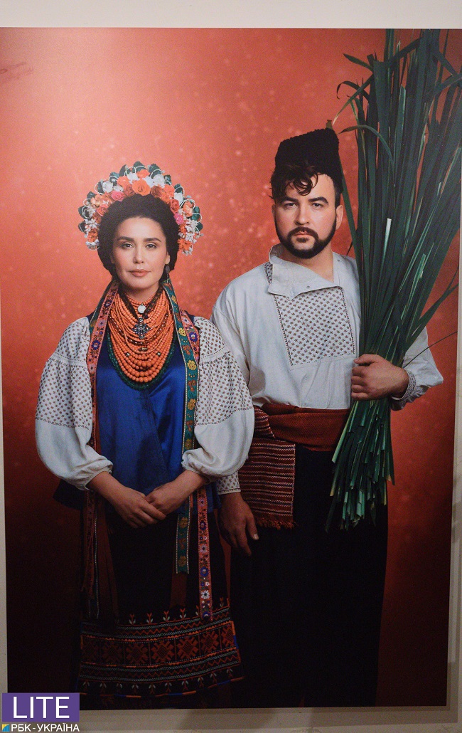 Телеведущие Людмила Барбир и Руслан Сеничкин