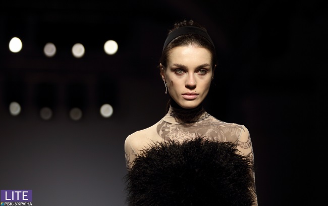 Торкаючись тілами і серцями: чуттєва колекція "Feel mе" від Elena Burenina