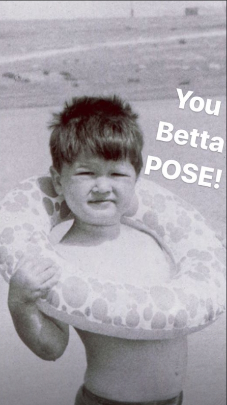 Зианджа в честь дня рождения опубликовала раритетные детские фото