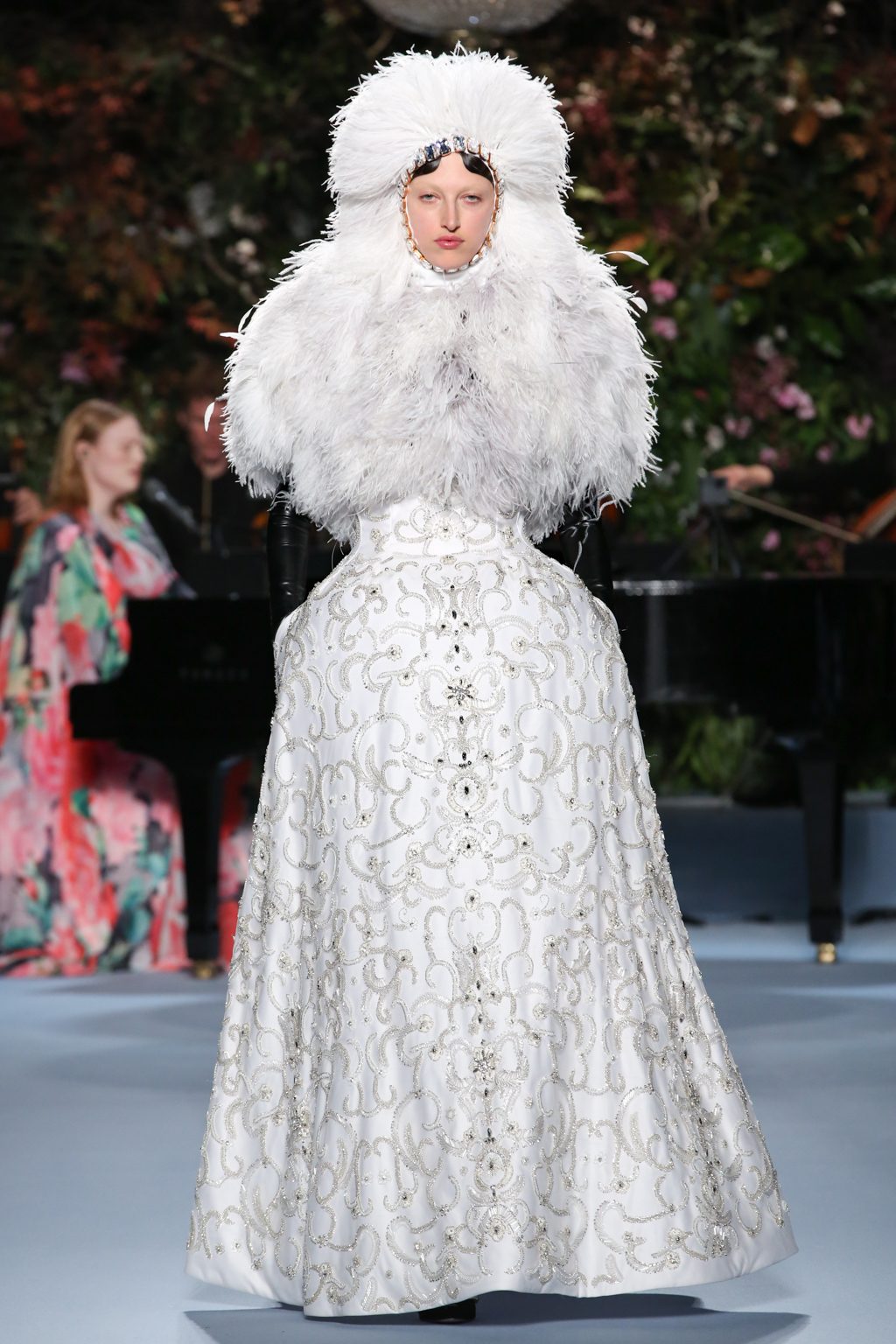 Яскраво і сміливо: колекція Richard Quinn AW19 підкорила Лондон (фото)