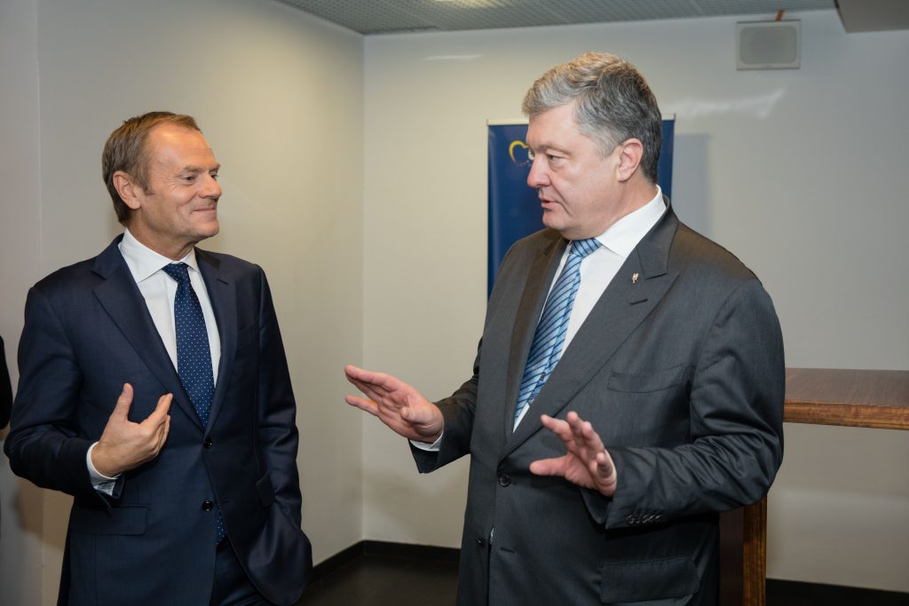 Порошенко зустрівся з Туском
