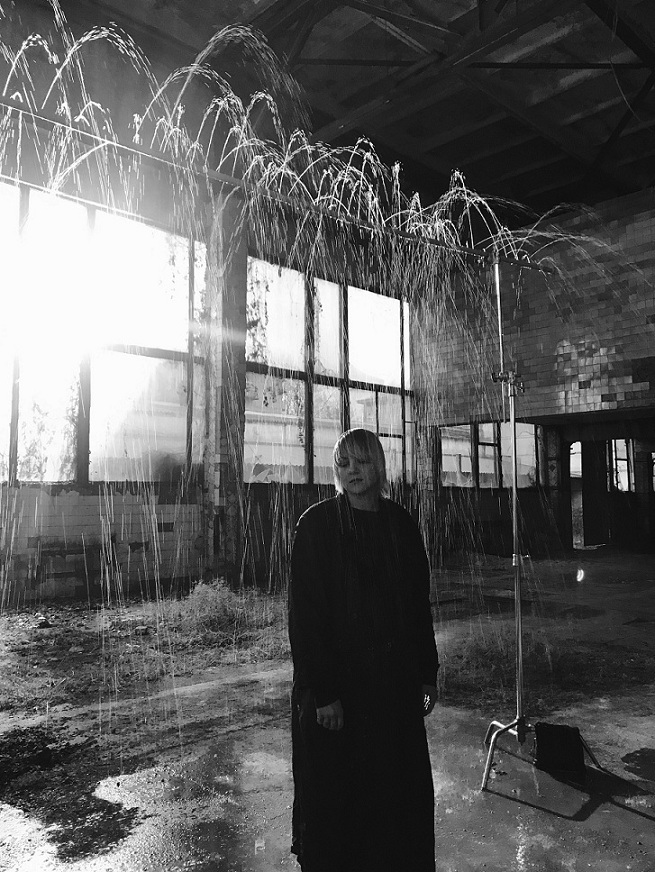 История эмоций и переживаний: Аня Нилова представила проникновенный клип "С тобой"