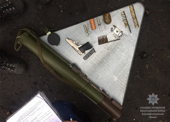 В Україні поліція за добу відкрили 30 справ за фактом незаконного поводження зі зброєю та боєприпасами