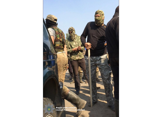 Поліція порушила три кримінальні справи по "янтарному конфлікту"