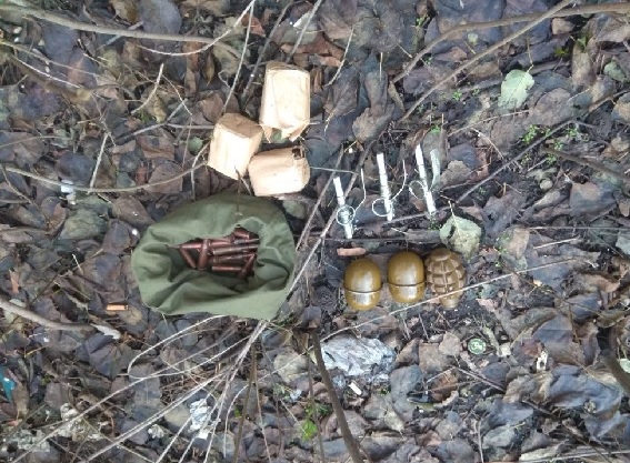 У Києві поліція виявила арсенал зброї та боєприпасів