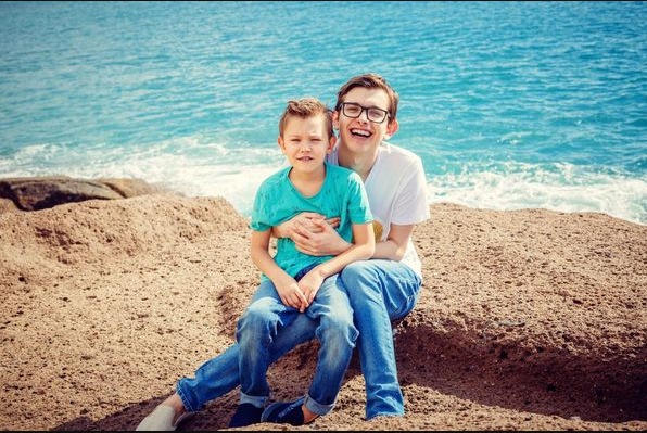 Актер и комик студии "Квартал 95" впервые рассказал, почему его сын учится в Москве