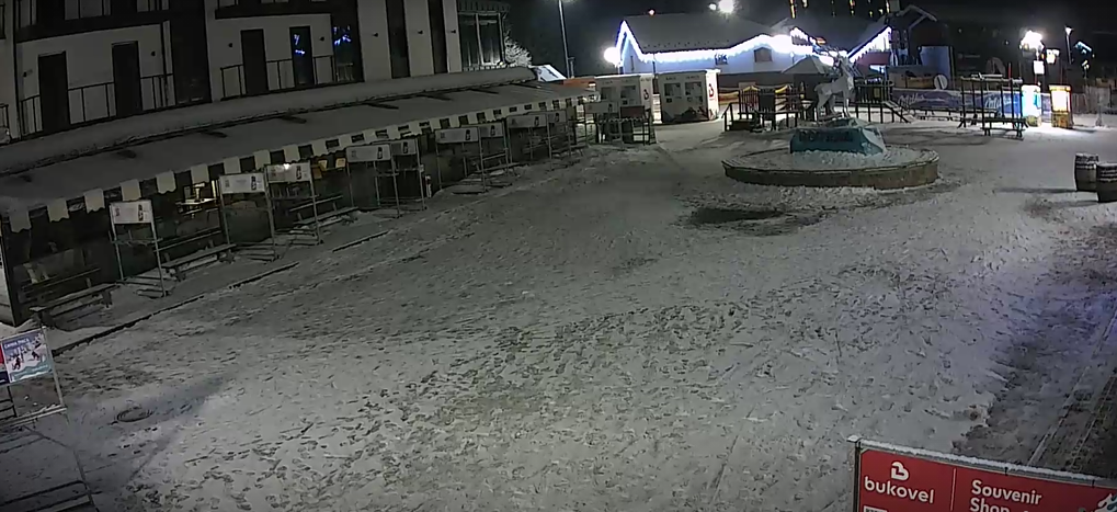Буковель спорожнів: як виглядає безлюдний курорт прямо зараз (фото)