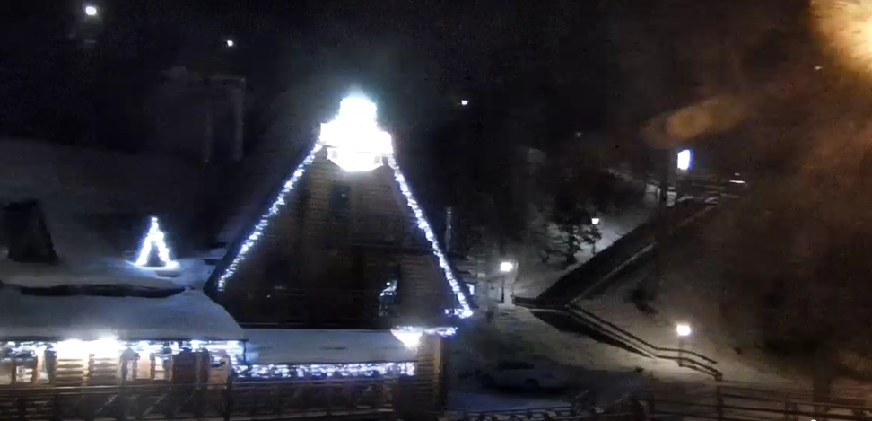 Буковель спорожнів: як виглядає безлюдний курорт прямо зараз (фото)