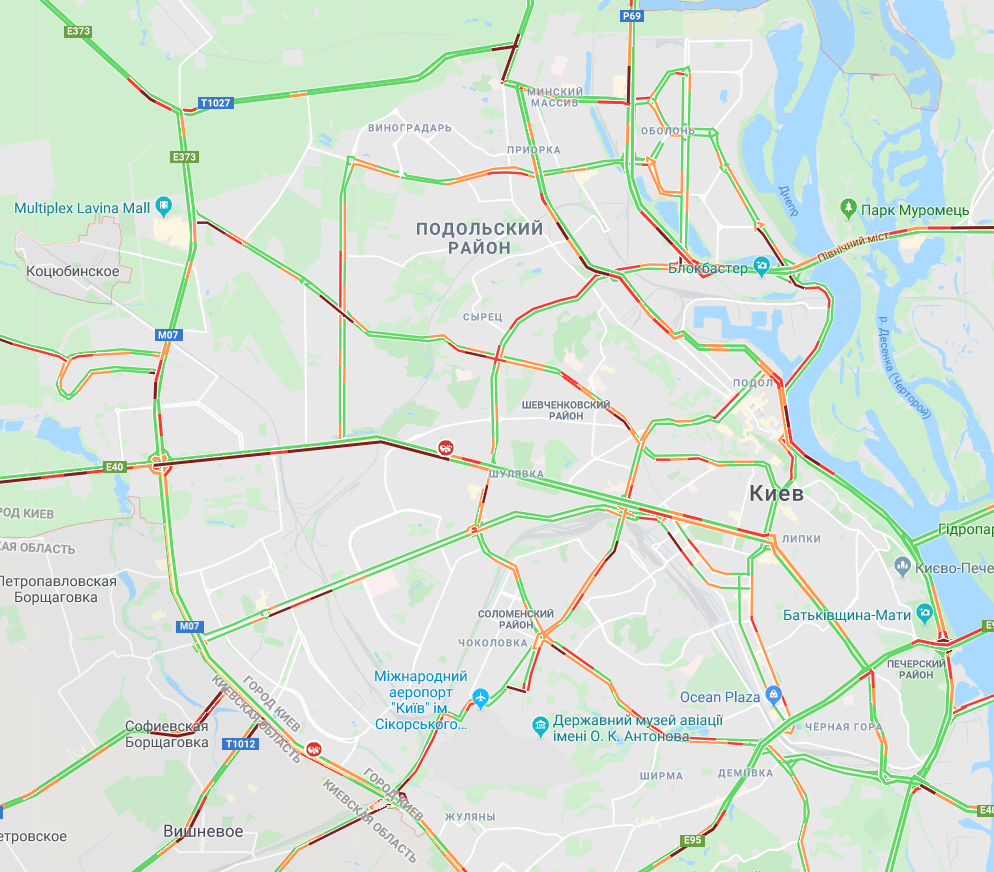 В Киеве образовались многочисленные пробки
