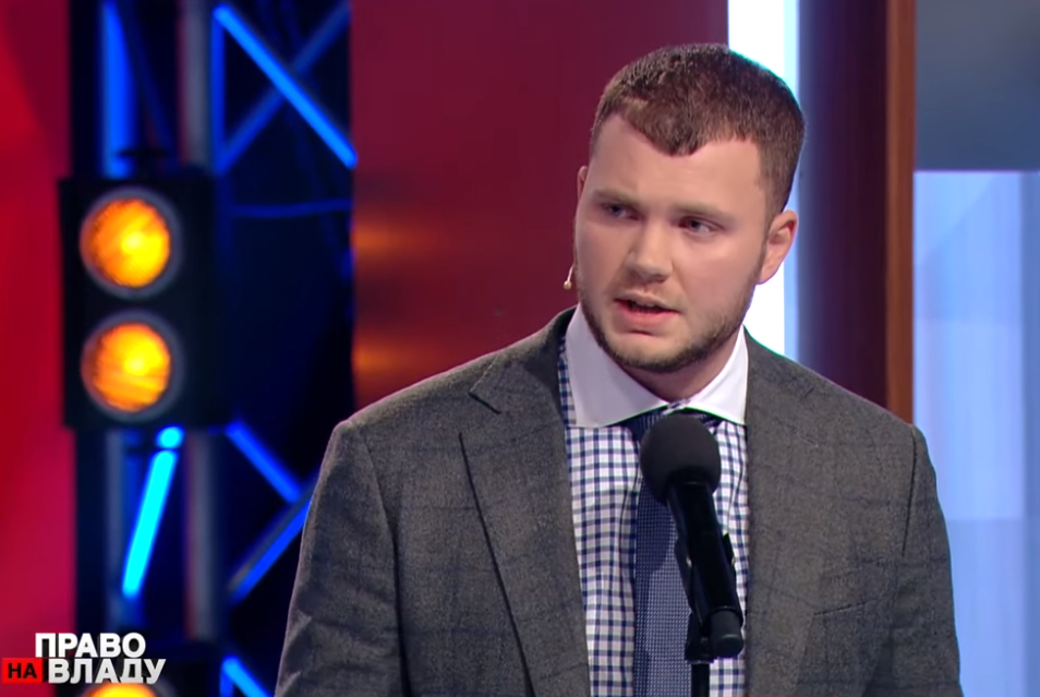 Чому внутрішні авіарейси в Україні дорожчі за міжнародні: відповідь міністра