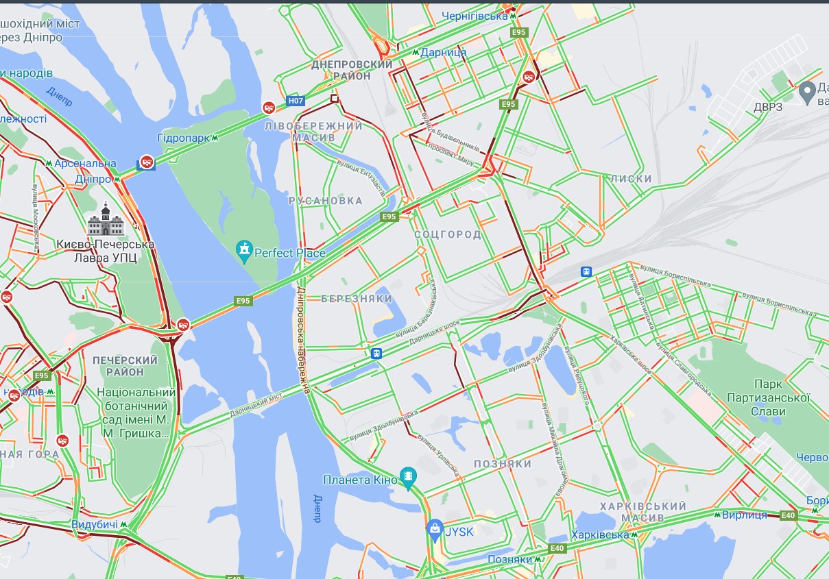 Киев остановился в пробках: какие улицы стоит объехать
