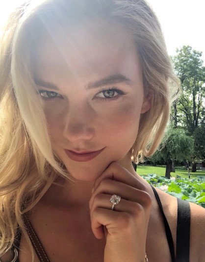 Модель Victoria's Secret вийшла заміж за родича Трампа