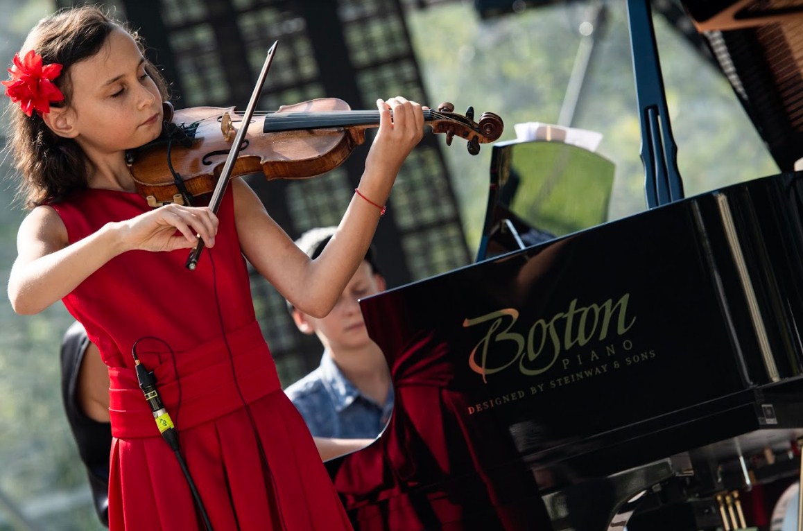 Концерт New Era Orchestra на закрытии фестиваля Bouquet Kyiv Stage собрал около 2 тысяч зрителей